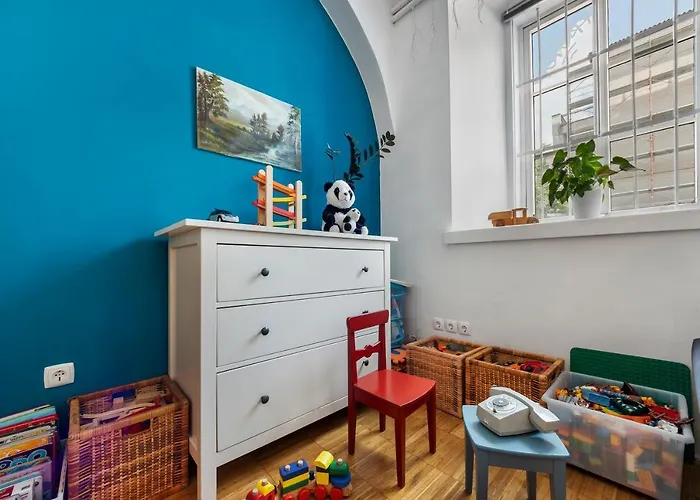 Lägenhet Rog With Furnished Courtyard *